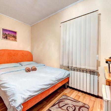 Hotel Zvezda Kiev Luaran gambar