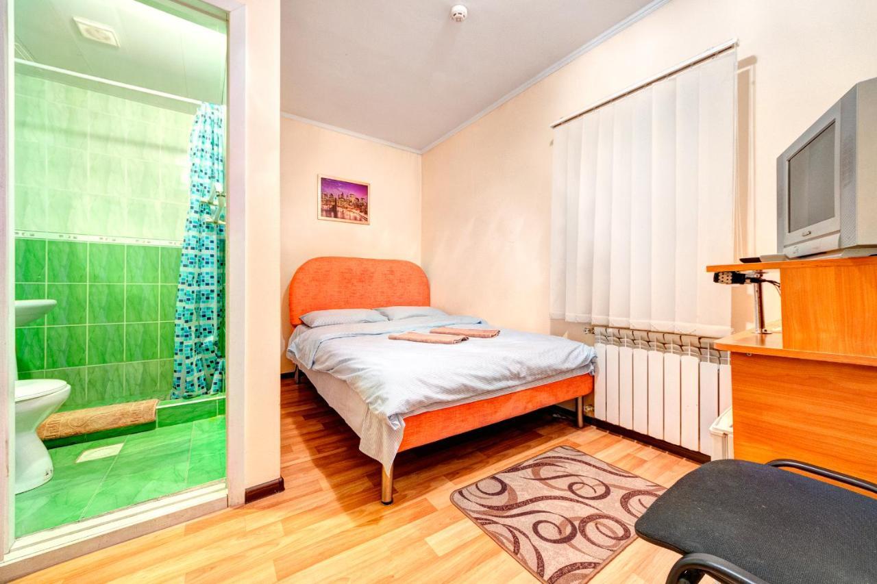 Hotel Zvezda Kiev Luaran gambar