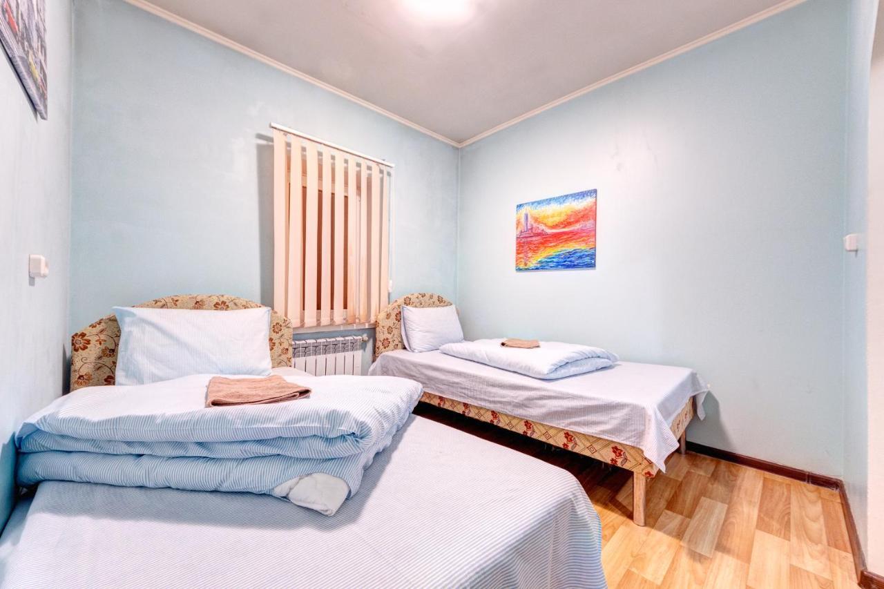 Hotel Zvezda Kiev Luaran gambar