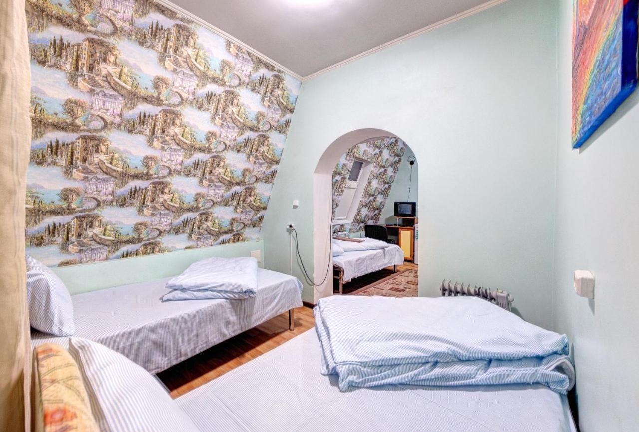 Hotel Zvezda Kiev Luaran gambar