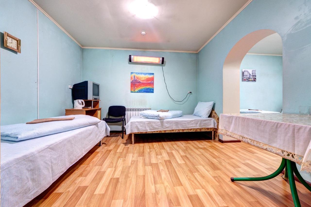 Hotel Zvezda Kiev Luaran gambar