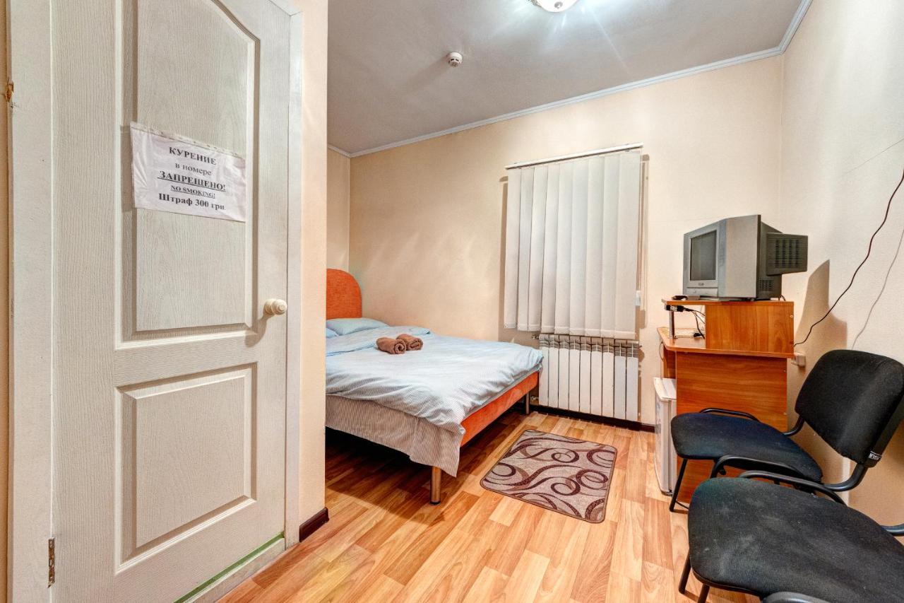 Hotel Zvezda Kiev Luaran gambar