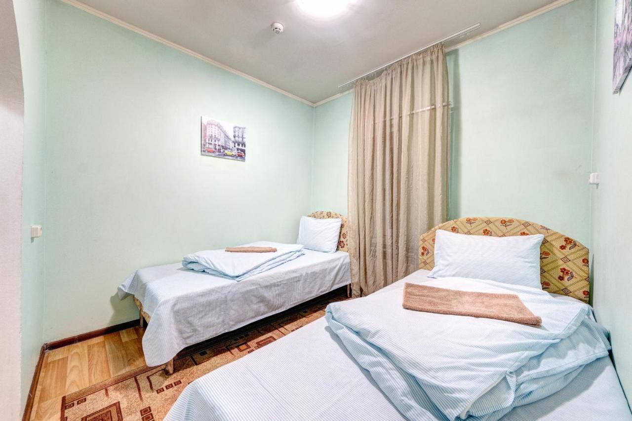 Hotel Zvezda Kiev Luaran gambar
